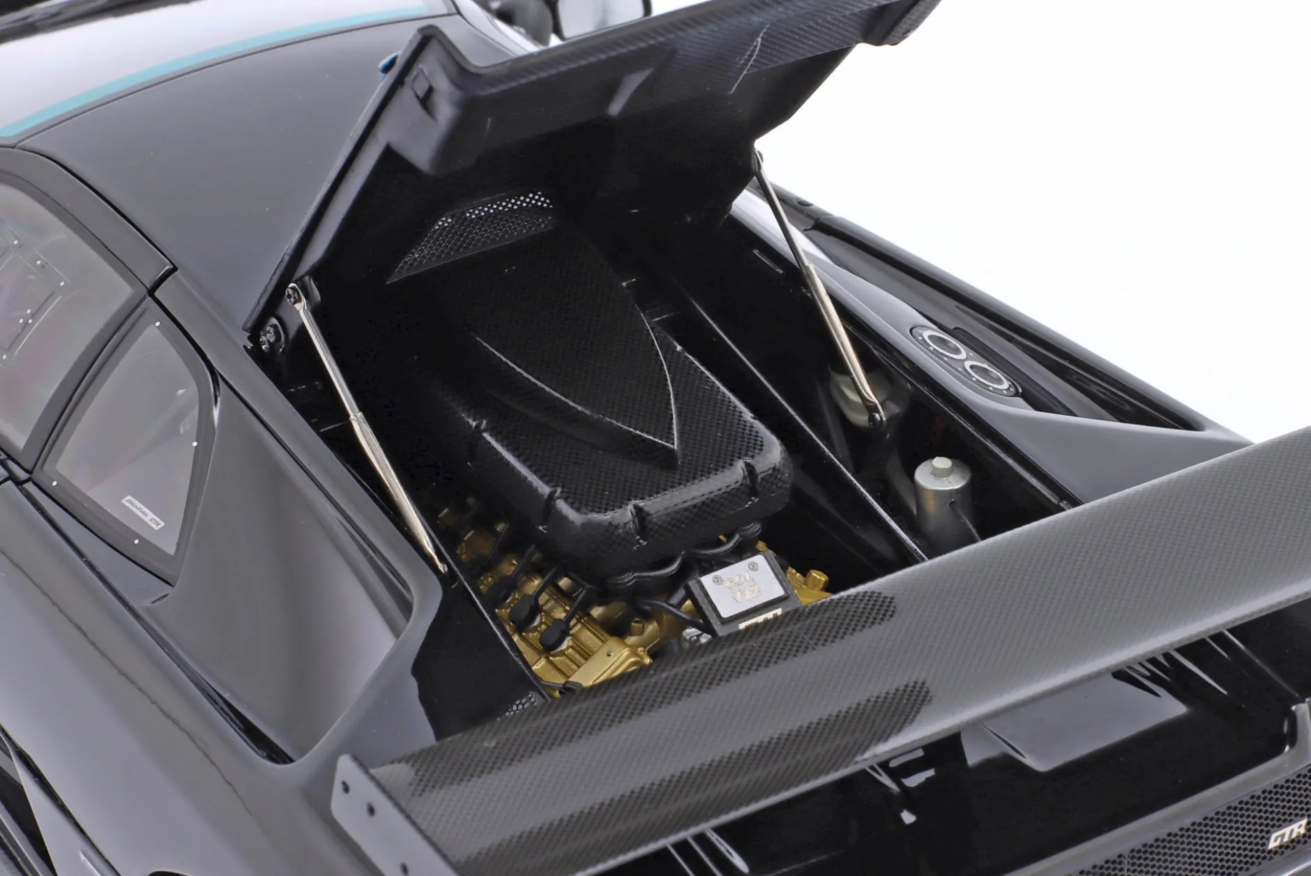 Lamborghini Diablo GTR Baujahr 1999 schwarz 1:18 AUTOart
