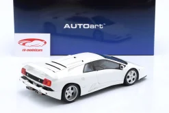 Lamborghini Diablo SE30 Jota Baujahr 1995 impact weiß 1:18 AUTOart