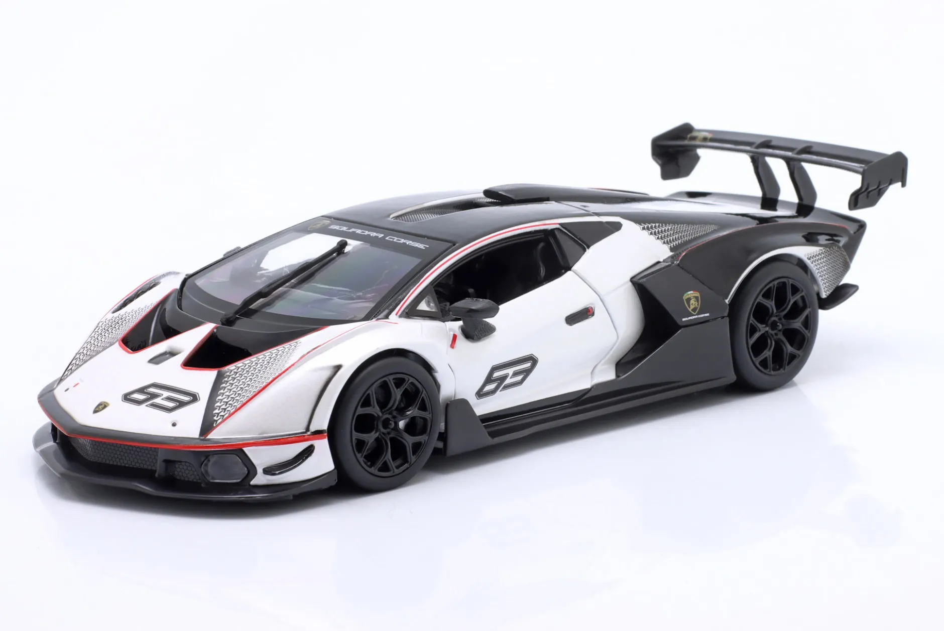 Lamborghini Essenza SCV12 Baujahr 2021 weiß metallic / schwarz 1:24 Bburago