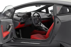 Lamborghini Huracan LP610-4 Baujahr 2014 mattschwarz 1:12 AUTOart