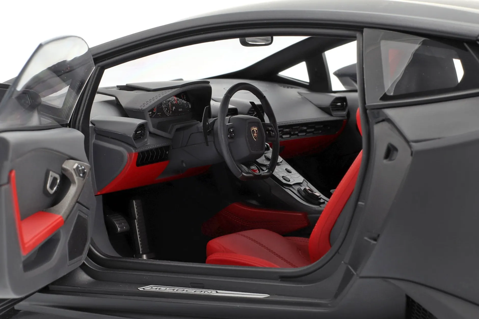 Lamborghini Huracan LP610-4 Baujahr 2014 mattschwarz 1:12 AUTOart