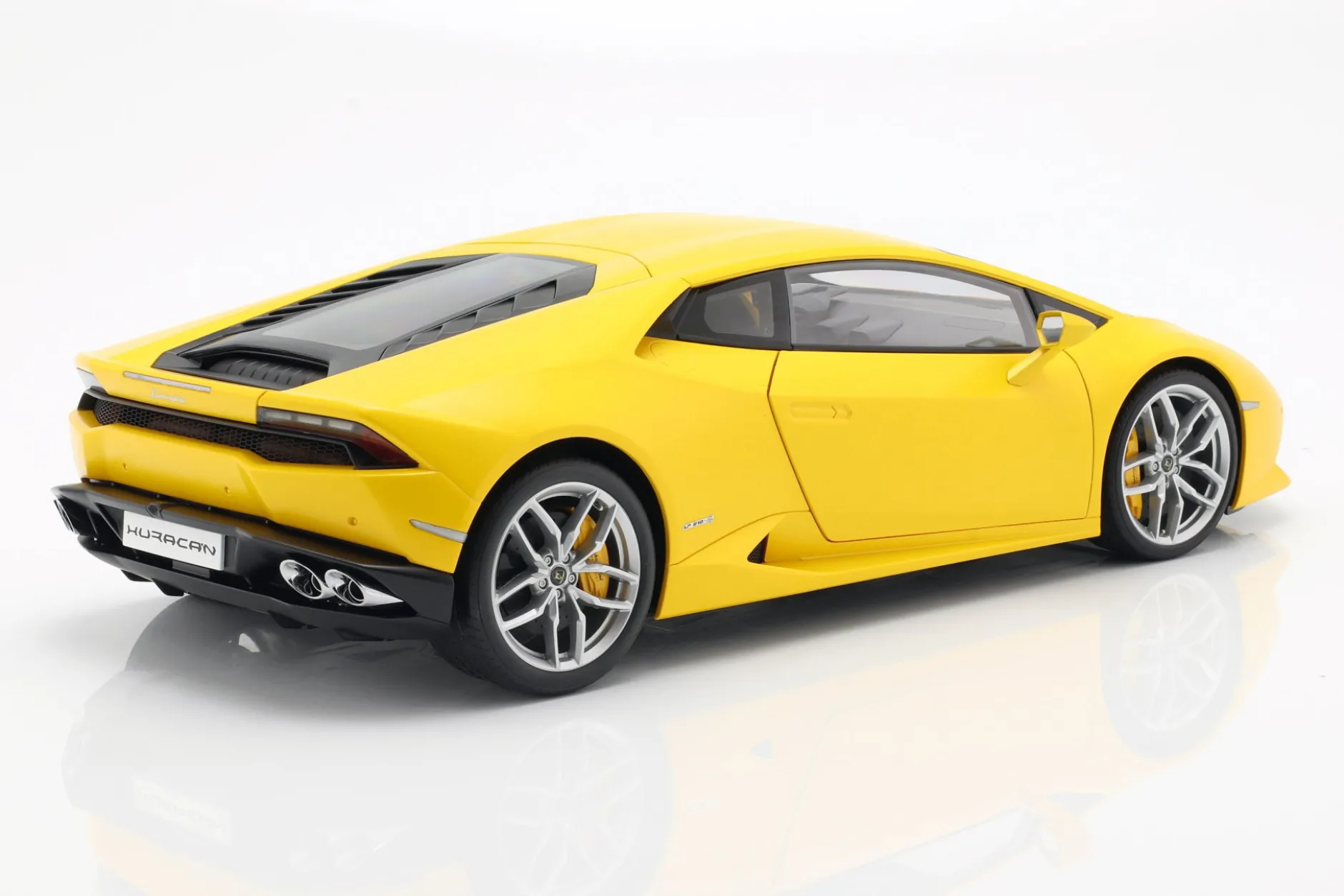Lamborghini Huracan LP 610-4 Baujahr 2014 gelb 1:12 AUTOart