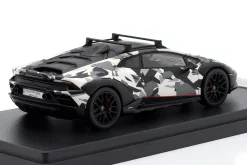 Lamborghini Huracan Sterrato All-Terrain 2023 camouflage / Schnee-Version 1:43 LookSmart