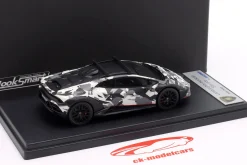 Lamborghini Huracan Sterrato All-Terrain 2023 camouflage / Schnee-Version 1:43 LookSmart