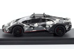 Lamborghini Huracan Sterrato All-Terrain 2023 camouflage / Schnee-Version 1:43 LookSmart