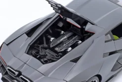 Lamborghini Revuelto Hybrid Baujahr 2023 grau 1:18 Maisto