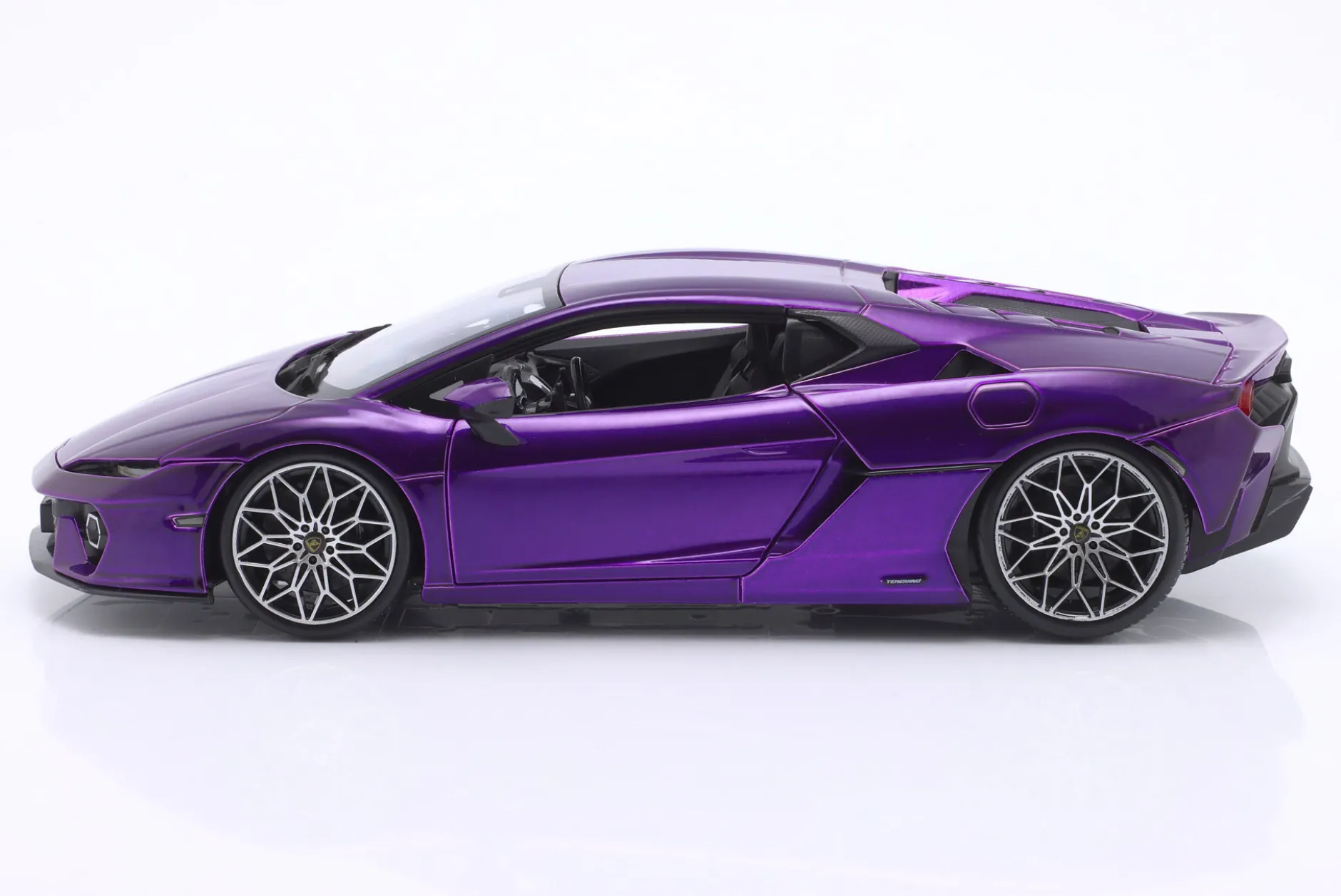 Lamborghini Temerario Baujahr 2024 lila 1:18 Bburago