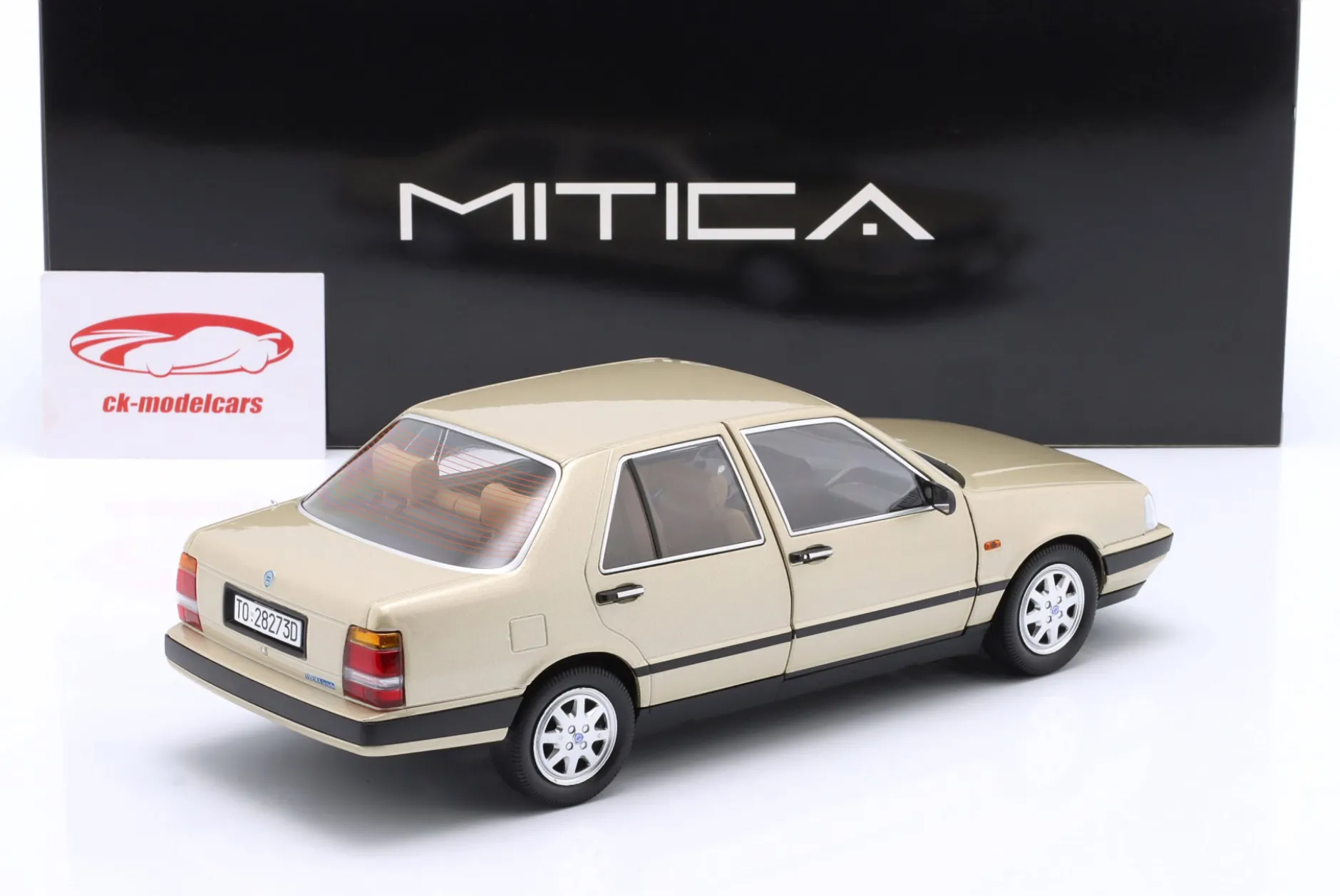 Lancia Thema Turbo i.e. 1S Baujahr 1984 platin metallic 1:18 MITICA