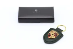 Leder-Schlüsselanhänger Porsche Wappen oakgrün