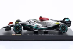 Lewis Hamilton Mercedes-AMG F1 W13 #44 Formel 1 2022 1:43 Bburago