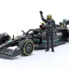 Lewis Hamilton Mercedes-AMG F1 W14 #44 Formel 1 2023 mit Figur 1:24 Bburago