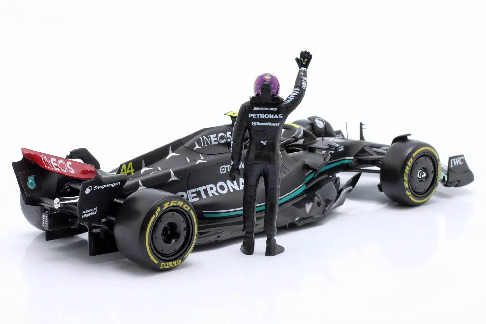 Lewis Hamilton Mercedes-AMG F1 W14 #44 Formel 1 2023 mit Figur 1:24 Bburago
