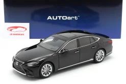 Lexus LS500h Baujahr 2018 schwarz 1:18 AUTOart