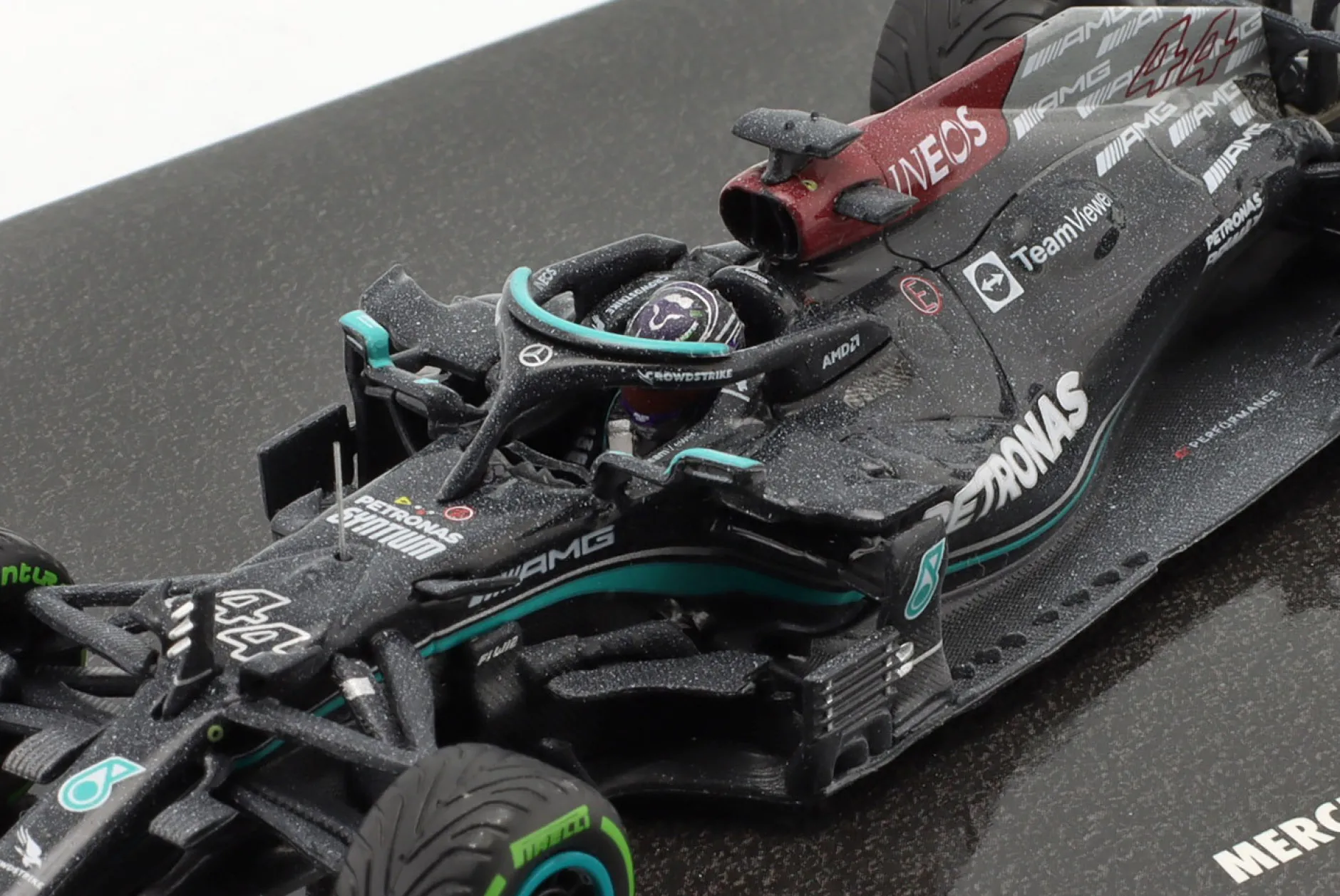 L. Hamilton Mercedes-AMG F1 W12 #44 2nd Ungarn GP Formel 1 2021 1:43 Minichamps