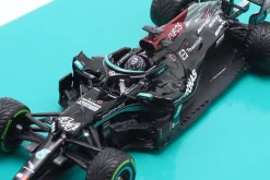 L. Hamilton Mercedes-AMG F1 W12 #44 100th GP-Sieg Sotchi Formel 1 2021 1:43 Minichamps