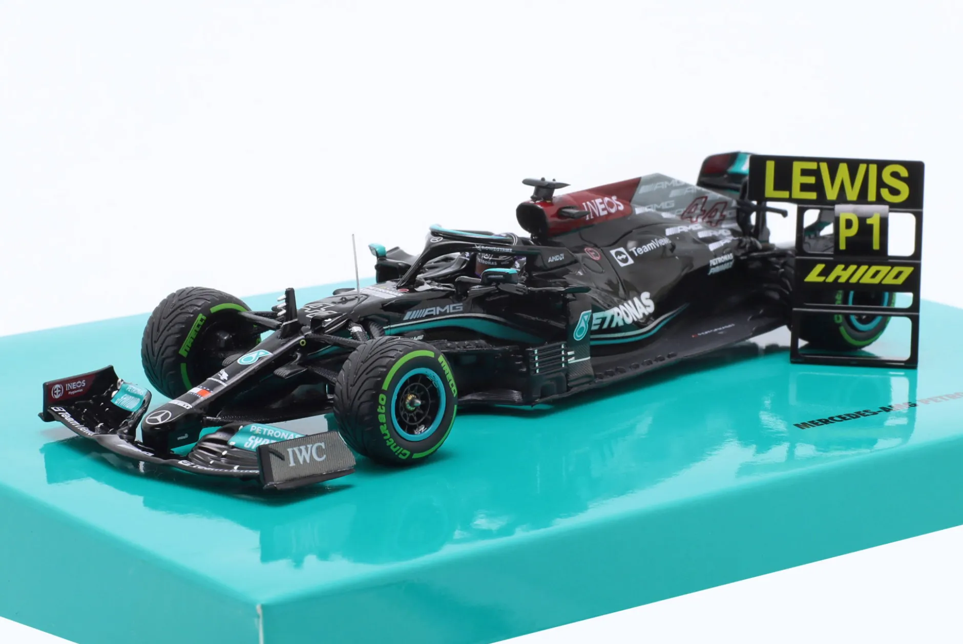 L. Hamilton Mercedes-AMG F1 W12 #44 100th GP-Sieg Sotchi Formel 1 2021 1:43 Minichamps