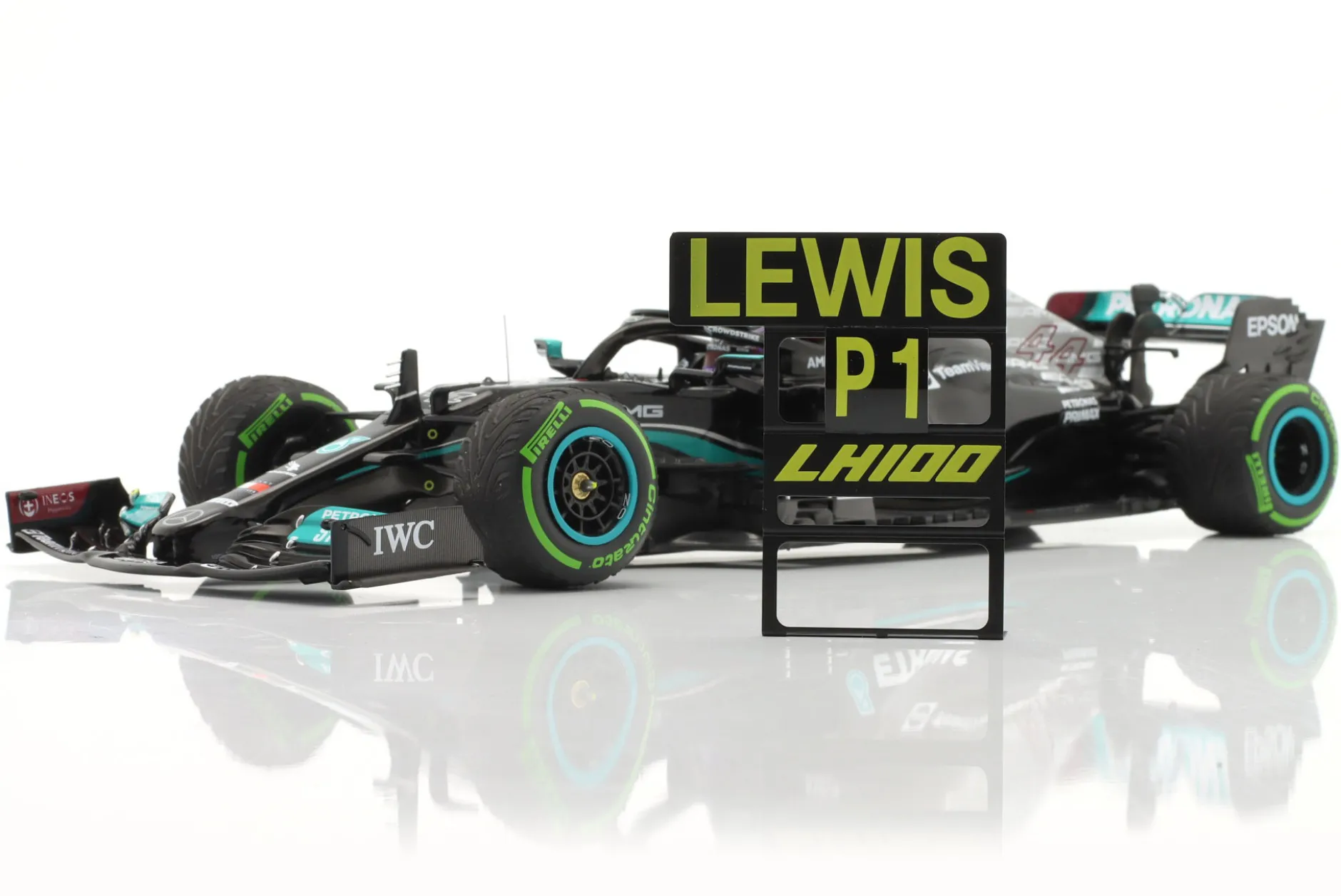 L. Hamilton Mercedes-AMG F1 W12 #44 100th GP-Sieg Sotchi Formel 1 2021 1:18 Minichamps