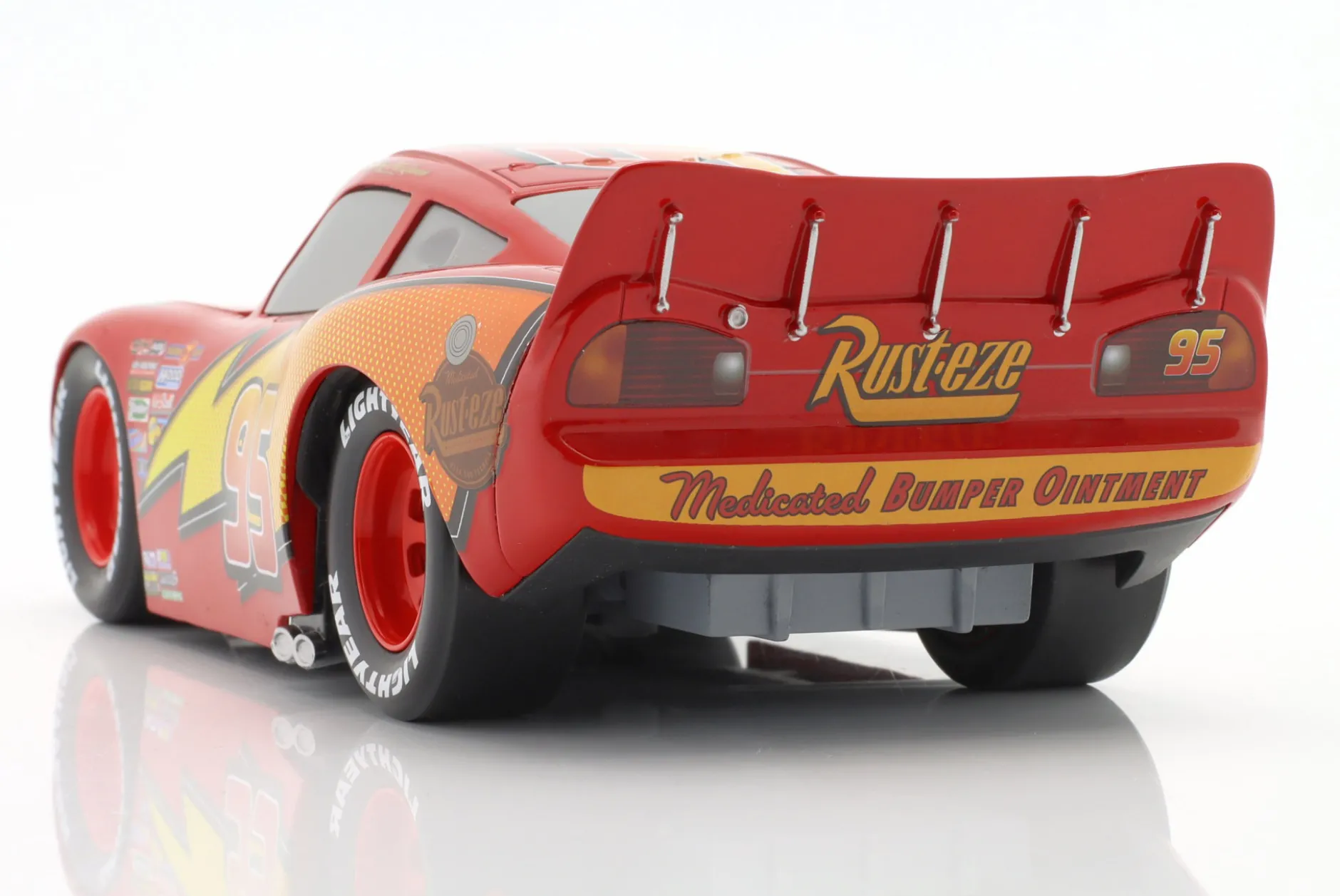 Lightning McQueen #95 Disney Film Cars rot 1:24 Jada Toys