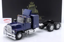 Mack RL 700L Sattelzugmaschine Baujahr 1974 blau metallic 1:18 Road Kings