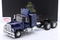 Mack RL 700L Sattelzugmaschine Baujahr 1974 blau metallic 1:18 Road Kings