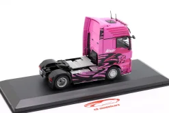 MAN TGX Sattelzugmaschine Woman Trucker 2014 pink 1:43 Hachette