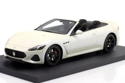 Maserati GranCabrio Baujahr 2019 weiß 1:18 TrueScale