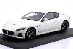 Maserati GranTurismo Baujahr 2017 weiß 1:18 TrueScale