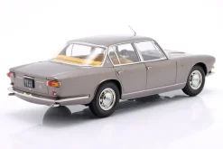 Maserati Quattroporte I Baujahr 1965 grau metallic 1:18 KK-Scale