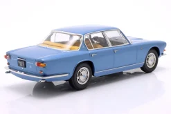 Maserati Quattroporte I Baujahr 1965 hellblau metallic 1:18 KK-Scale