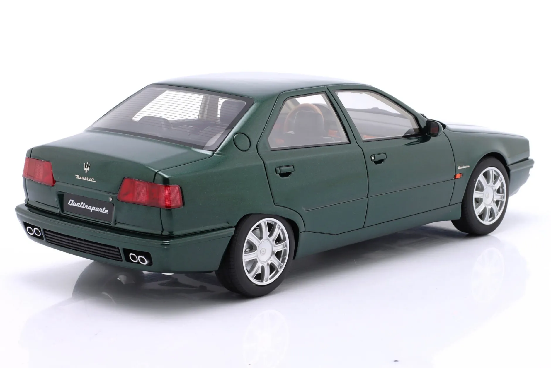 Maserati Quattroporte IV V8 Evoluzione 1994 grün 1:18 Cult Scale