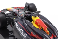 Max Verstappen Red Bull RB20 #1 Formel 1 Weltmeister 2024 1:24 Premium Collectibles