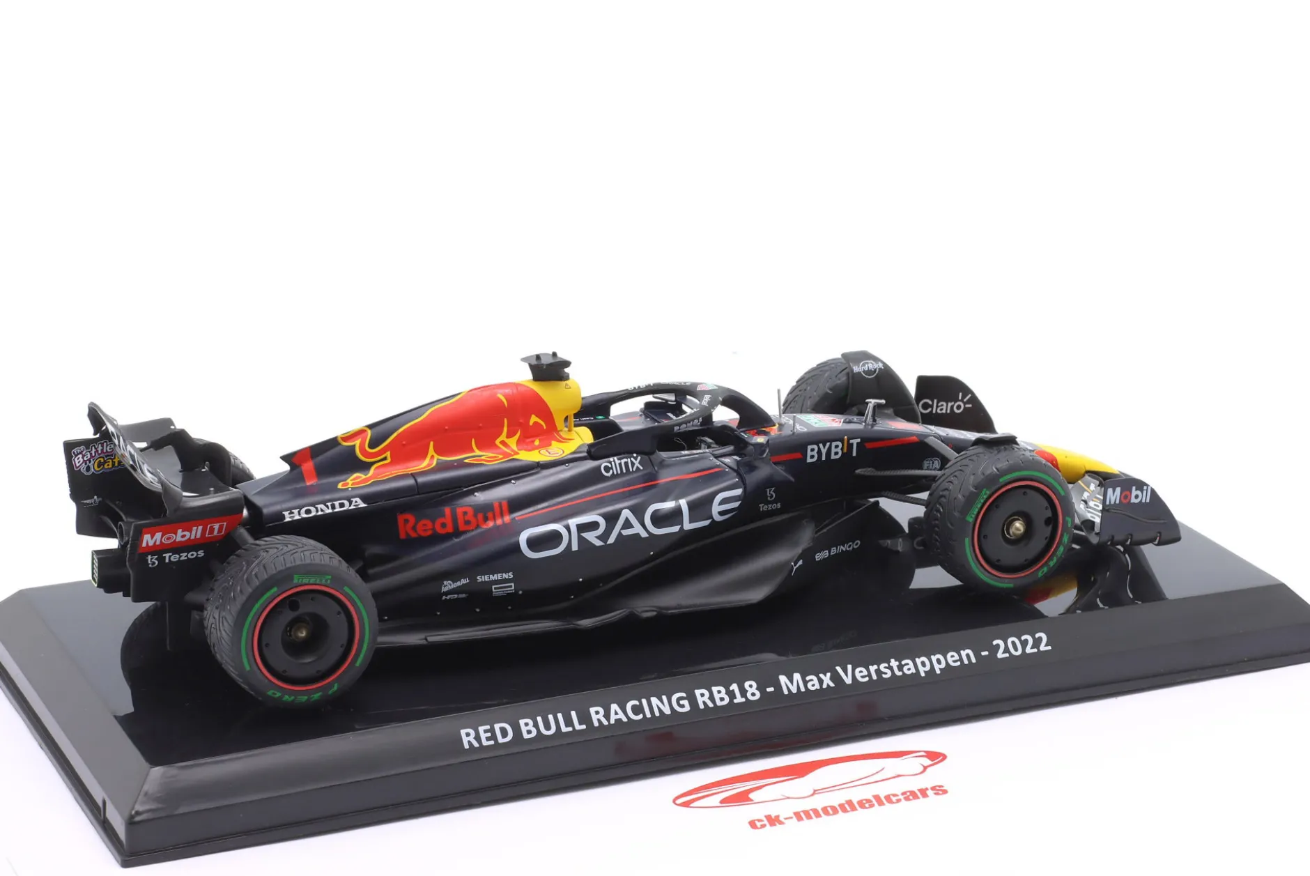 Max Verstappen Red Bull RB18 #1 Formel 1 Weltmeister 2022 1:24 Premium Collectibles