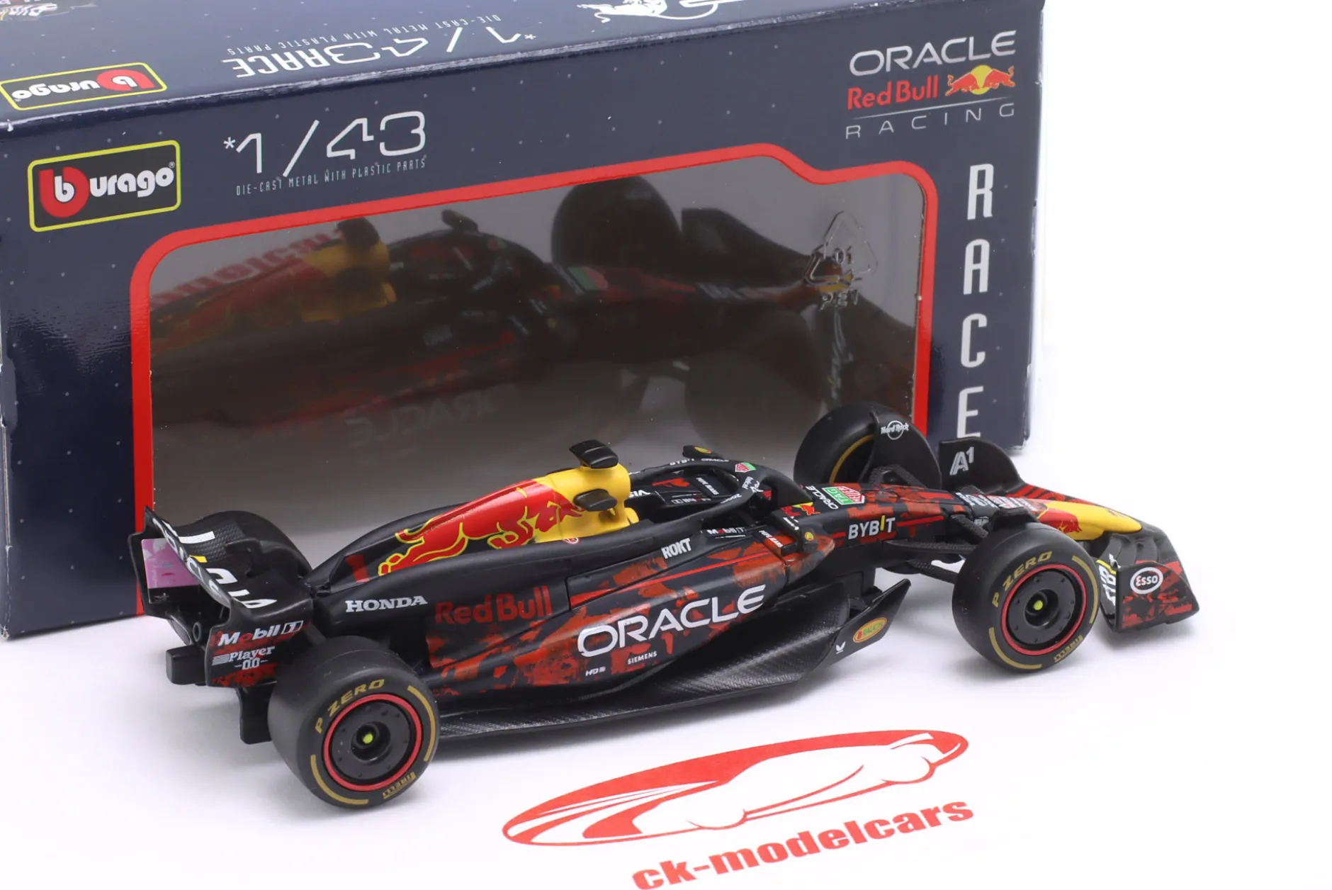 Max Verstappen Red Bull RB20 #1 2nd British GP Formel 1 Weltmeister 2024 1:43 Bburago