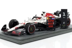 Max Verstappen Red Bull RB21 #1 Sieger Japan GP Formel 1 2025 1:43 Spark