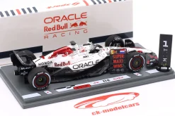 Max Verstappen Red Bull RB21 #1 Sieger Japan GP Formel 1 2025 1:43 Spark