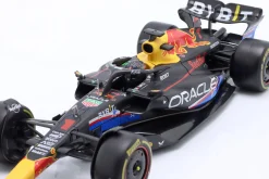 Max Verstappen Red Bull RB19 #1 Sieger USA GP Formel 1 Weltmeister 2023 1:24 Bburago
