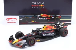 Max Verstappen Red Bull RB18 #1 Sieger Ungarn GP Formel 1 Weltmeister 2022 1:18 Minichamps