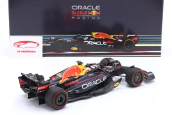Max Verstappen Red Bull RB18 #1 Sieger Ungarn GP Formel 1 Weltmeister 2022 1:18 Minichamps
