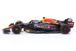 Max Verstappen Red Bull RB18 #1 Sieger Ungarn GP Formel 1 Weltmeister 2022 1:18 Minichamps