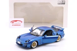 Mazda RX-7 Typ RS (FD3S) Baujahr 1999 blau metallic 1:18 Solido