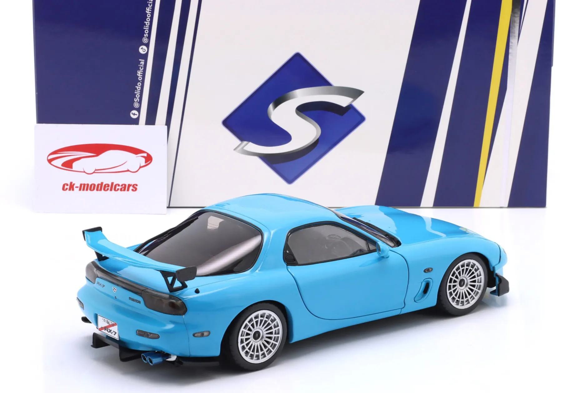Mazda RX-7 Typ RS (FD3S) Baujahr 1999 neonblau 1:18 Solido