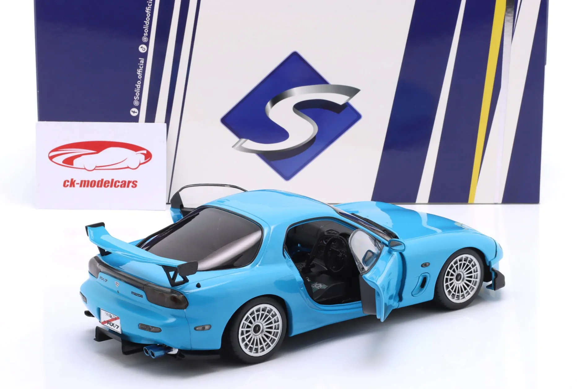 Mazda RX-7 Typ RS (FD3S) Baujahr 1999 neonblau 1:18 Solido