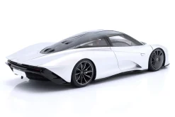 McLaren Speedtail Baujahr 2020 supernova silber 1:18 AUTOart