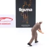 Mechaniker mit Mütze und braunem Overall schiebt - Figur 1:18 Figurenmanufaktur
