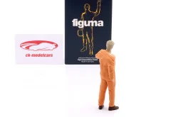 Mechaniker mit orangem Overall zieht sich an - Figur 1:18 Figurenmanufaktur