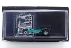 Mercedes-Benz Actros MP4 Sattelzugmaschine 2012 AMG Petronas F1 Team 1:43 Hachette