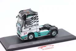 Mercedes-Benz Actros MP4 Sattelzugmaschine 2012 AMG Petronas F1 Team 1:43 Hachette