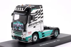 Mercedes-Benz Actros MP4 Sattelzugmaschine 2012 AMG Petronas F1 Team 1:43 Hachette