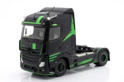 Mercedes-Benz Actros R5 Italian Collection Sattelzugmaschine 2021 schwarz / grün 1:24 Solido