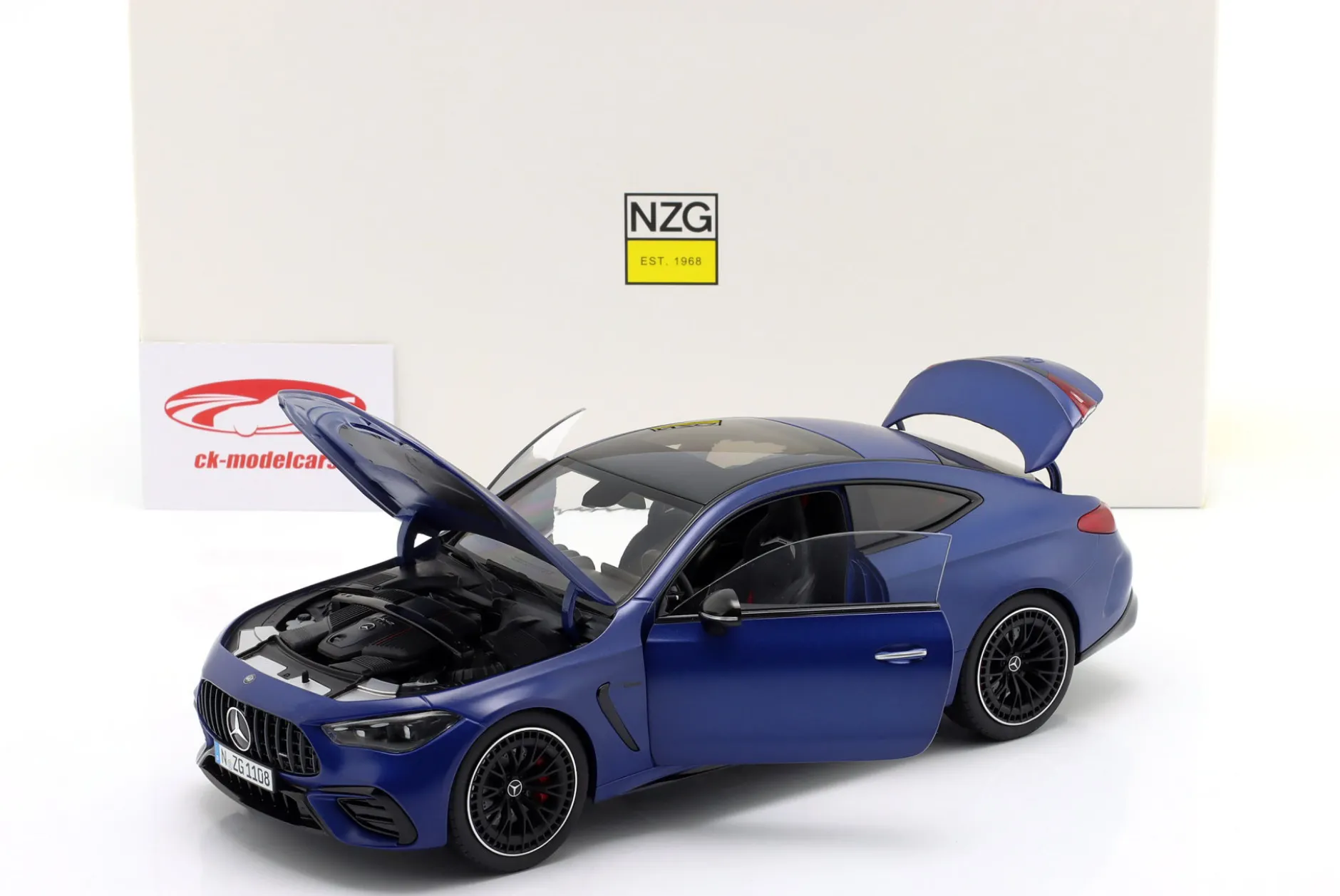 Mercedes-Benz AMG CLE 53 4Matic+ Coupe 2024 spektralblau magno 1:18 NZG